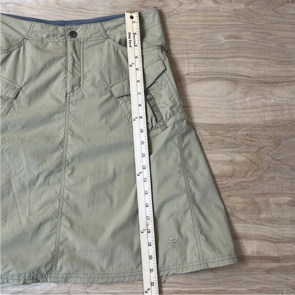 Mountain Hardwear Khaki Cargo A-Line Skirt - Picture 3 of 6